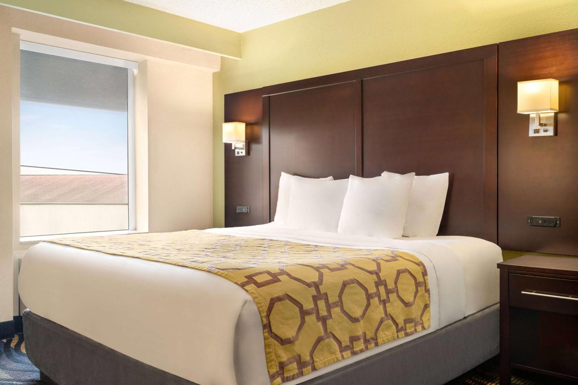 Baymont By Wyndham 2*