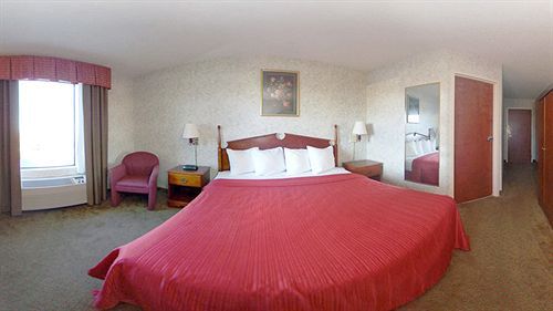 Baymont By Wyndham Hotel
