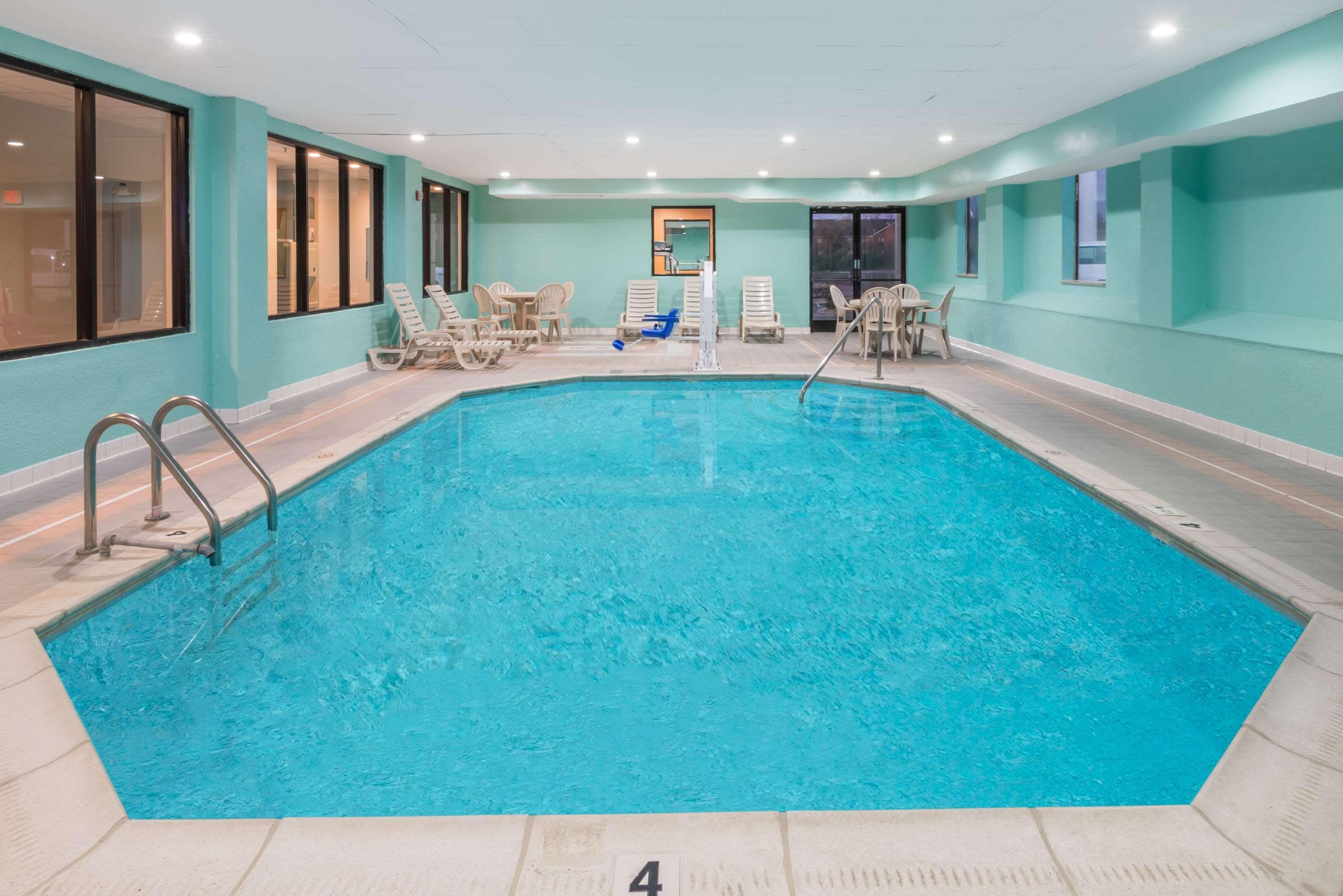 Hotel Baymont By Wyndham